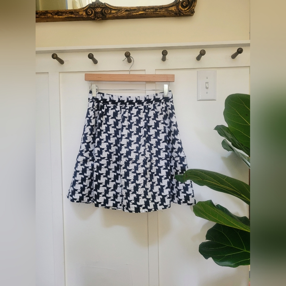 Express Houndstooth Flared Skirt